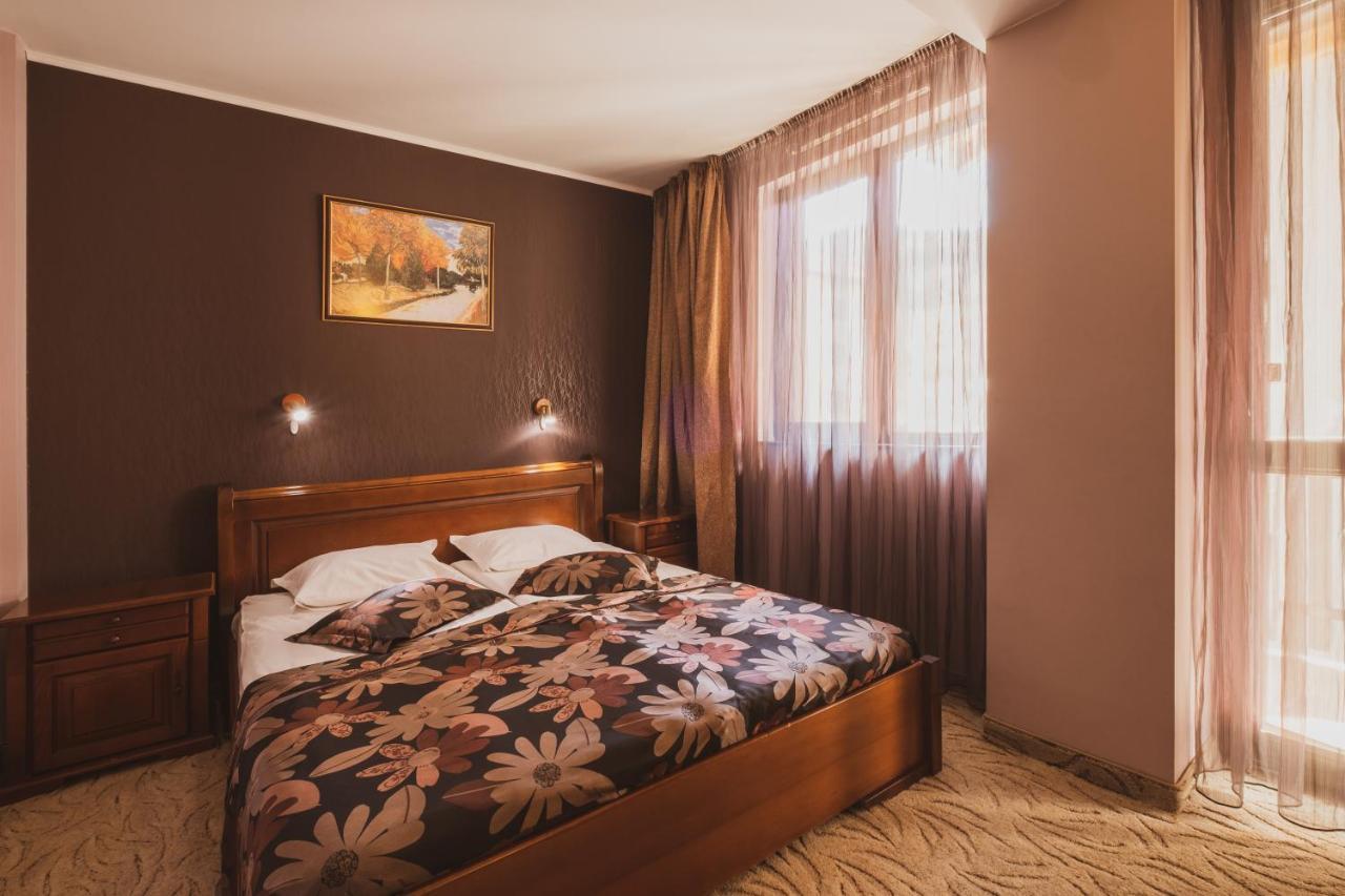 Хотел Том И Нези Класик Velingrad Exterior photo